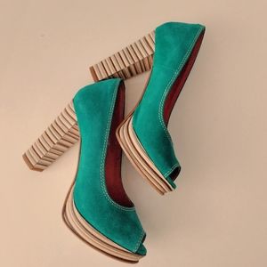 Chanii B Bebe Kelly Green Platform Pumps